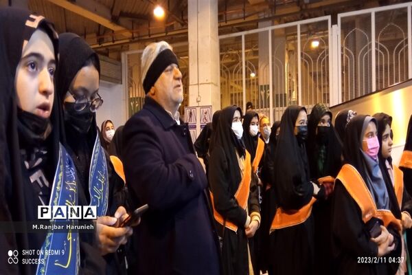 حال خوش زیارت اولی‌های قم در حرم امام رضا(ع)
