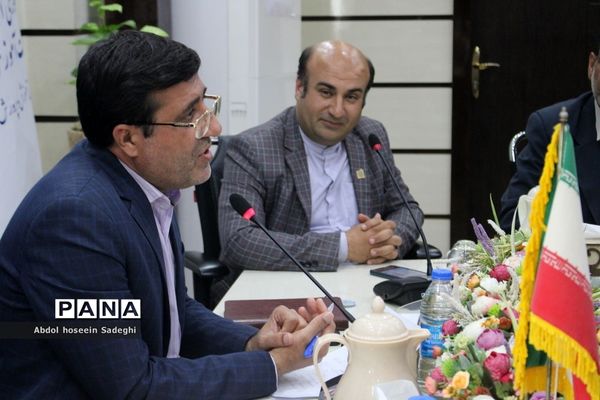 نشست مسئولان سازمان دانش‌آموزی استان بوشهر