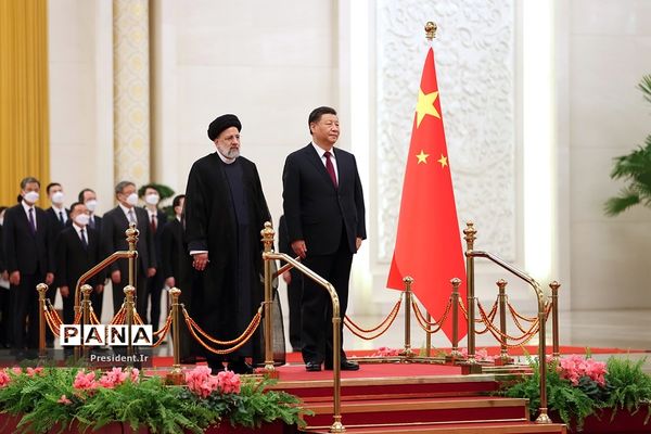 اولین روز سفر رییس جمهوری به چین