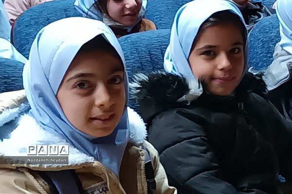 برگزاری اردوی تفریحی دبستان رضوان در بهارستان2