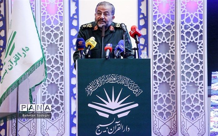 انقلاب اسلامی یک انقلاب قرآنی بود؛ ضرورت توسعه فرهنگ قرآنی در میان دانش‌آموزان و دانشجویان