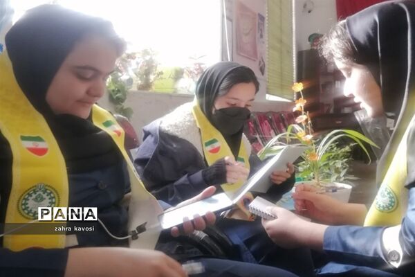 استقبال گسترده دانش‌آموزان سروستان از کلاس‌های آموزش خبرنگاری خبرگزاری پانا فارس