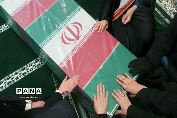 مراسم تشییع پیکر شهید گمنام  در اداره آموزش و پرورش منطقه 4