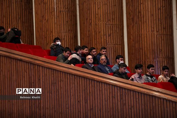 آیین اختتامیه اولین نمایشگاه دستاوردها و طرح‌های پژوهشی برتر دانش‌آموزان سمپاد