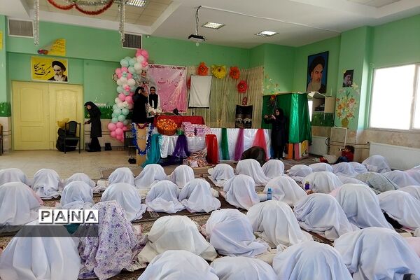 جشن عبادت در دبستان هاجر و حضرت  زینب(س) رودهن