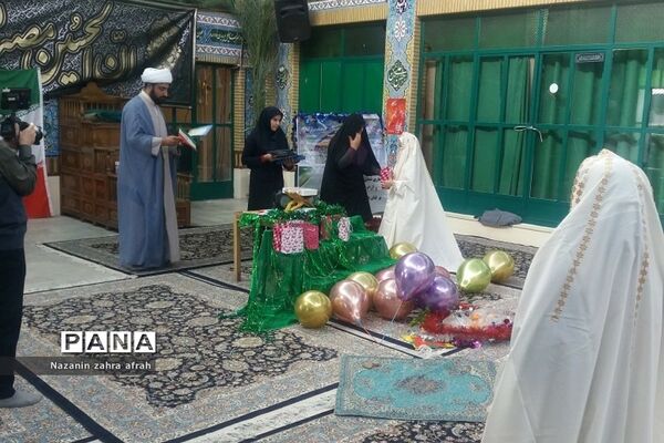 جشن عبادت در دبستان هاجر و حضرت  زینب(س) رودهن