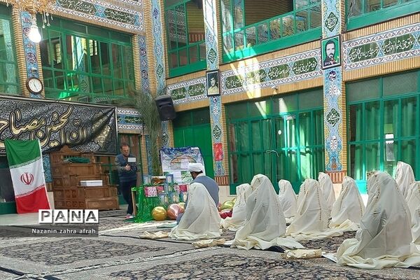 جشن عبادت در دبستان هاجر و حضرت  زینب(س) رودهن