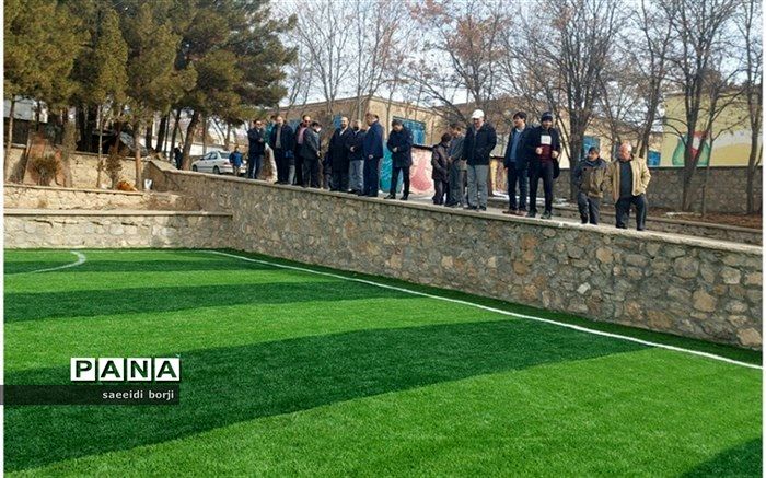 زمین چمن مصنوعی دبیرستان شهید رجائی لوجلی افتتاح شد