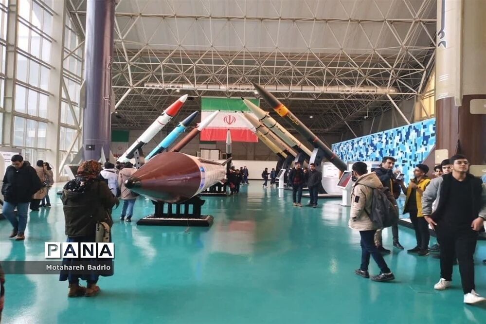 بازدیددانش‌آموزان مرکز سمپاد اسلامشهر از پارک هوا فضا