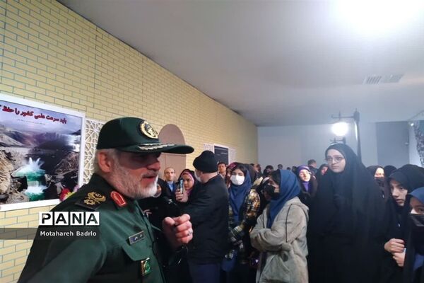 بازدیددانش‌آموزان مرکز سمپاد اسلامشهر از پارک هوا فضا