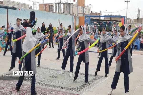 برگزاری المپیاد ورزشی در دبستان فاطمیه  ابرکوه
