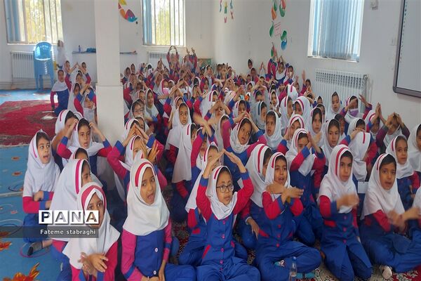 جشنواره سفیران سلامت دانش‌آموزان شهرستان خاتم