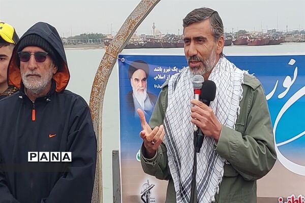 بازدید از مناطق جنگی