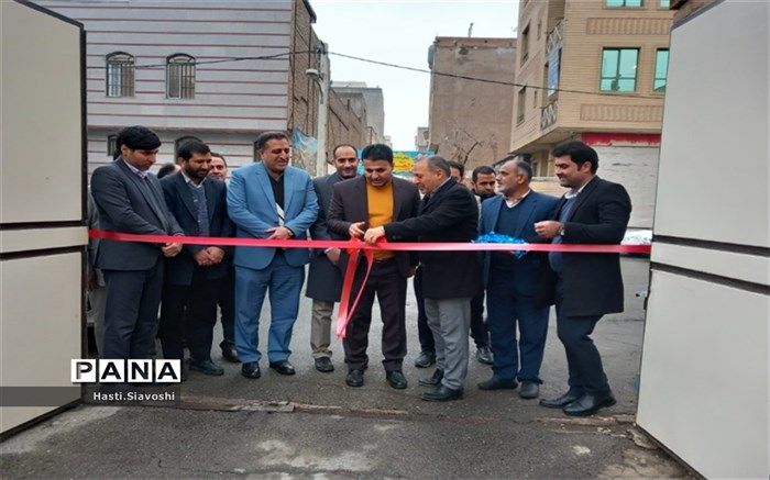اهدای اقلام ورزشی و سلامت به ۲۰۰۰ مدرسه در شهرستان‌های استان تهران  /فیلم