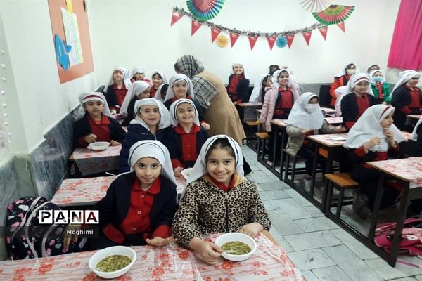 جشن عید مبعث در دبستان حقیقت منطقه ۱۳