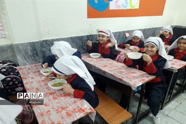 جشن عید مبعث در دبستان حقیقت منطقه ۱۳