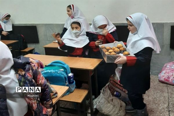 جشن عید مبعث در دبستان حقیقت منطقه ۱۳