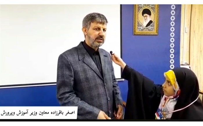 روایت خبرنگار پانا از پیگیری مسمومیت‌ها توسط معاون وزیر آموزش و پرورش در قم/فیلم