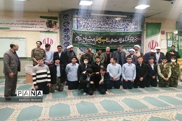 افتتاح نمایشگاه مدرسه انقلاب با حضور معاون وزیر آموزش و پرورش در دبیرستان شیخ صدوق قم