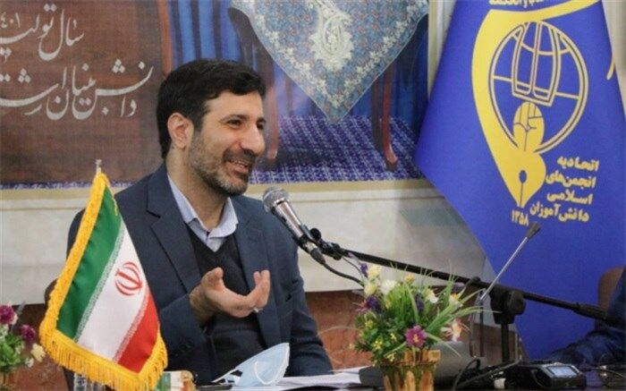 آگاه‌سازی مردم برای انتخاب کاندیدای مناسب در انتخابات وظیفه تشکل‌های دانش‌آموزی و دانشجویی است