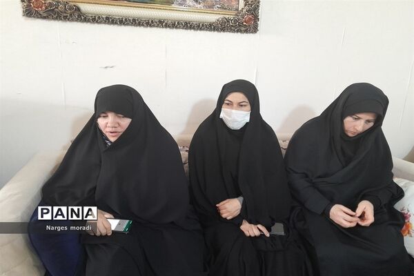 گرامیداشت خانواده شهدا توسط مسئولان شهری ملارد