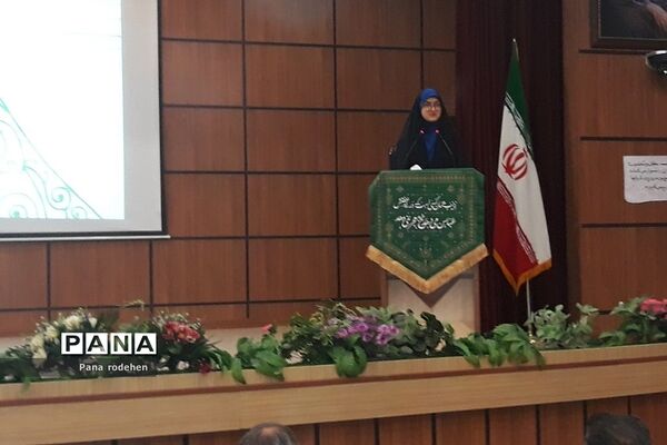 حضور مربیان پرورشی رودهن در همایش توانمند‌سازی فعالان حوزه عفاف و حجاب در شهرستان دماوند