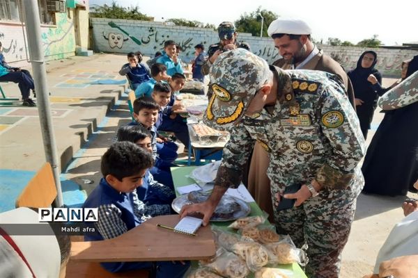 برگزاری بازارچه دانش‌آموزی در دبستان شهید قرنی پدافند هوایی بهبهان