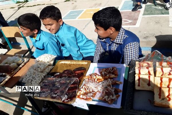 برگزاری بازارچه دانش‌آموزی در دبستان شهید قرنی پدافند هوایی بهبهان