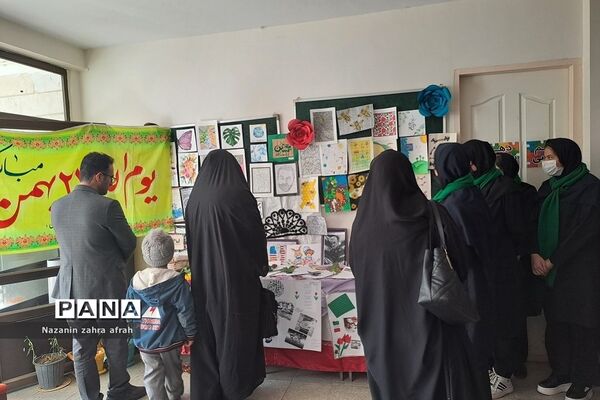 تقدیر از دانش‌آموزان فعال در برپایی مدرسه انقلاب  هنرستان نوین‌آفرین رودهن
