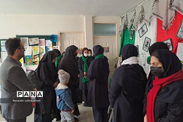 تقدیر از دانش‌آموزان فعال در برپایی مدرسه انقلاب  هنرستان نوین‌آفرین رودهن