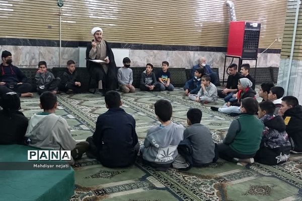 برگزاری کلاس‌های معرفتی، اخلاقی و قرآنی در مسجد جامع رودهن