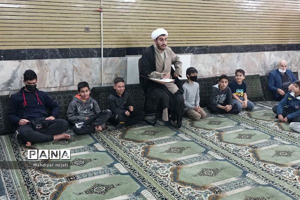 برگزاری کلاس‌های معرفتی، اخلاقی و قرآنی در مسجد جامع رودهن