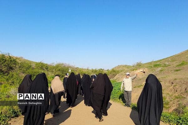 بازدید زائران راهیان نور از اماکن عملیات دفاع مقدس در خوزستان