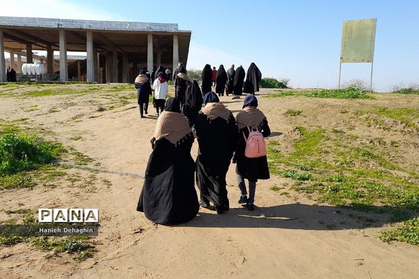 بازدید زائران راهیان نور از اماکن عملیات دفاع مقدس در خوزستان