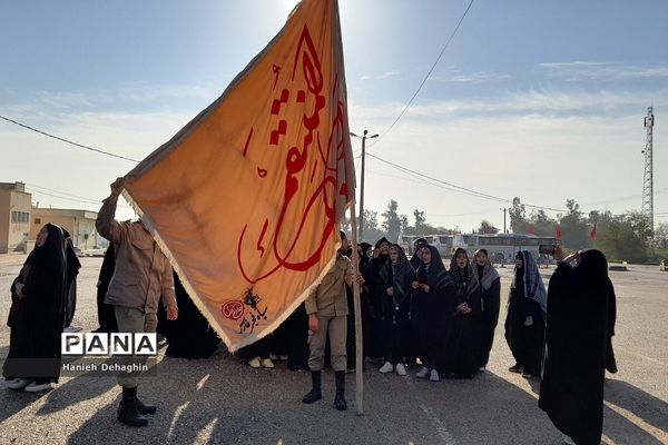 بازدید زائران راهیان نور از اماکن عملیات دفاع مقدس در خوزستان