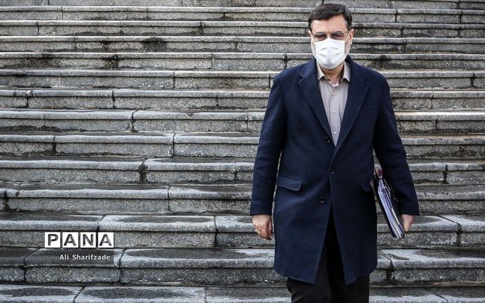 خدمات بنیاد شهید در ارتباط با مدارس شاهد، پرورشی و تربیتی است