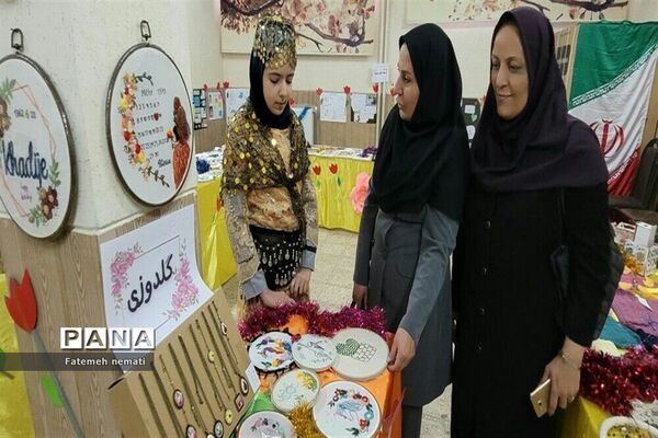 جشن مبعث و برپایی بازارچه دانش‌‌‌آموزی‌ مدرسه شایستگان ملارد