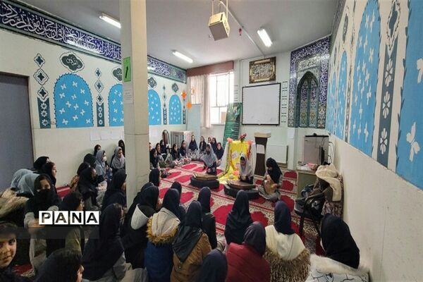 جشن مبعث و برپایی بازارچه دانش‌‌‌آموزی‌ مدرسه شایستگان ملارد