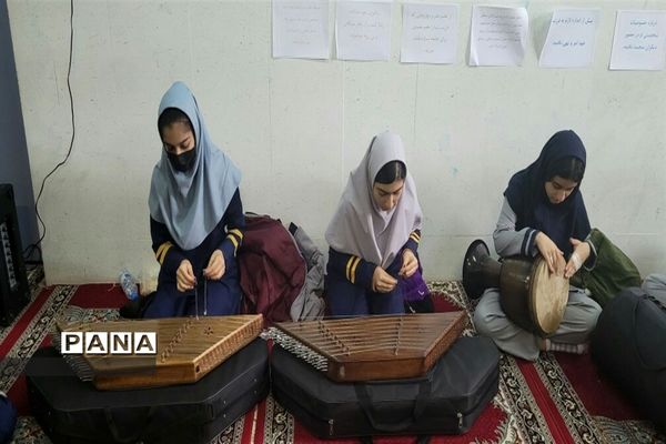 جشن مبعث و برپایی بازارچه دانش‌‌‌آموزی‌ مدرسه شایستگان ملارد