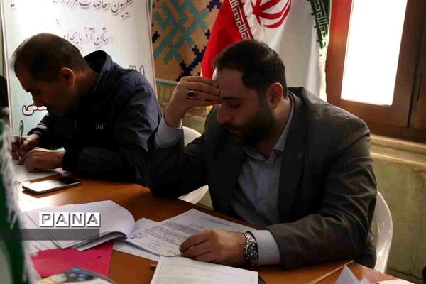 میز خدمت  آموزشی و پرورش آذربایجان شرقی در نماز جمعه