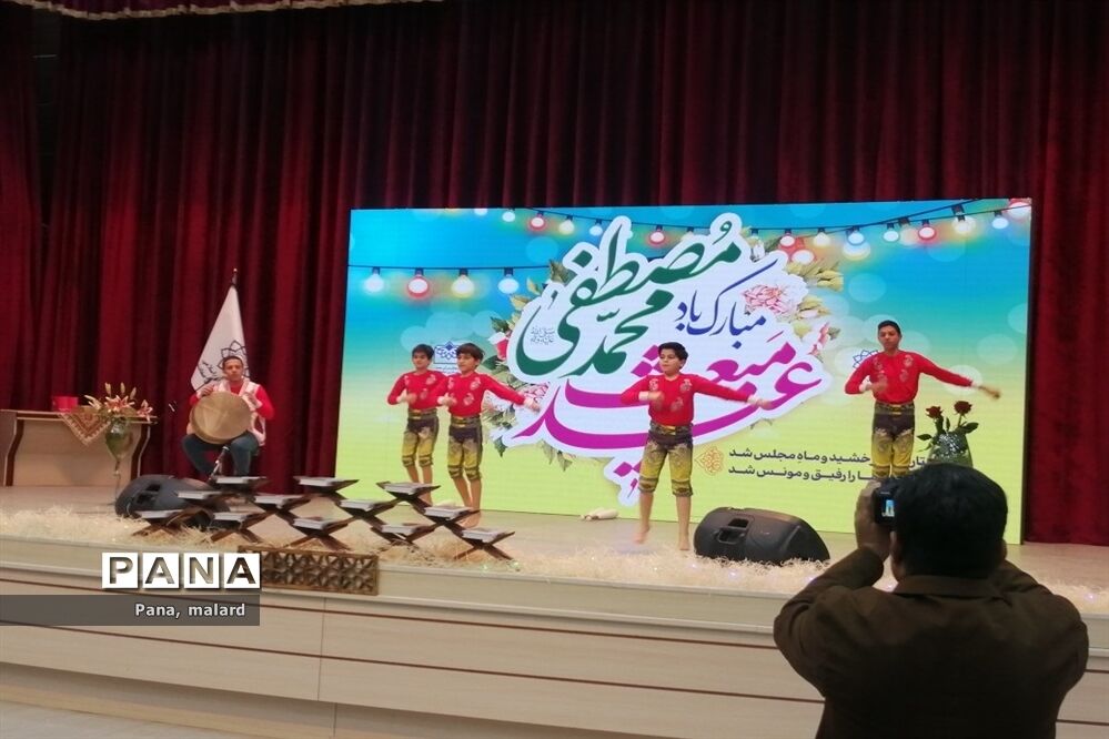 جشن بزرگ مبعث در فرهنگسرای بعثت صفادشت