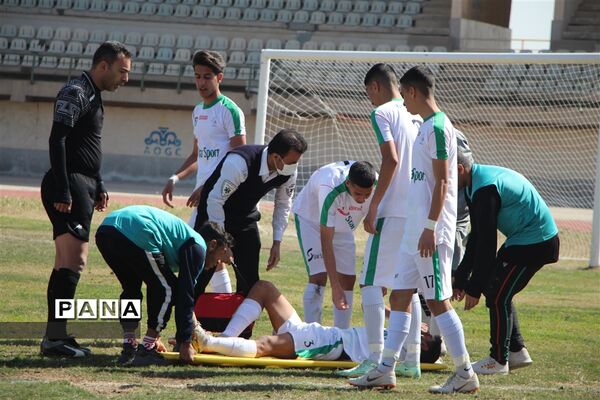 چهارمین روز مسابقات کشوری فوتبال پسران در آبادان