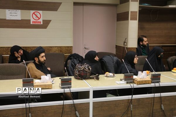نشست صمیمانه وزیر آموزش و پرورش با خانواده‌های دانش‌آموزان آسیب دیده در قم