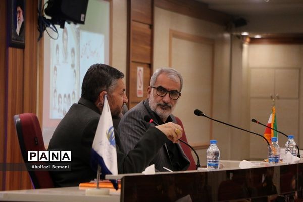 جلسه شورای معاونان آموزش و پرورش قم با حضور وزیر آموزش و پرورش