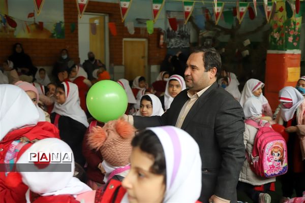 کاروان شادی؛ اختتامیه جشنواره ملی تئاتر درسی در منطقه ۱۰ تهران