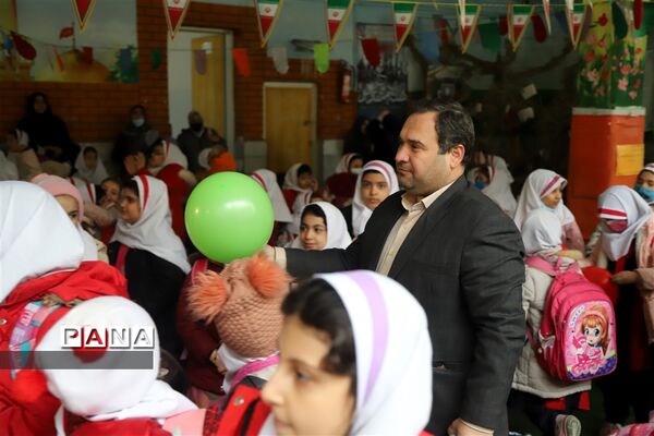 کاروان شادی؛ اختتامیه جشنواره ملی تئاتر درسی در منطقه ۱۰ تهران