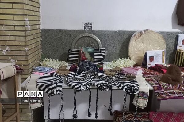 برگزاری جشنواره آیین‌های سرزمین من در دبستان پسرانه سما ۲ رودهن