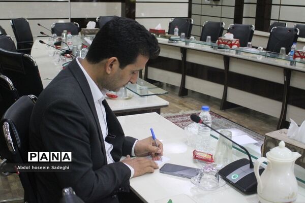 کار گروه ترویج فرهنگ ایثار و شهادت اداره کل آموزش و پرورش استان بوشهر