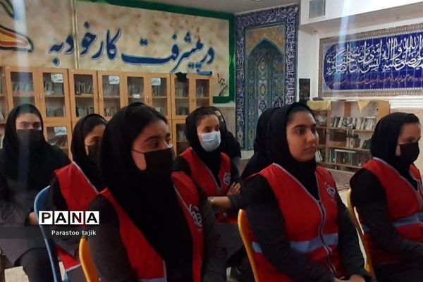 کارگاه آموزشی پیشگیری از بیماری‌های واگیر وغیر واگیر در بهارستان 2