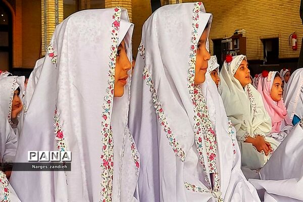 برگزاری جشن تکلیف دانش‌‌‌آموزان دختر در ملارد